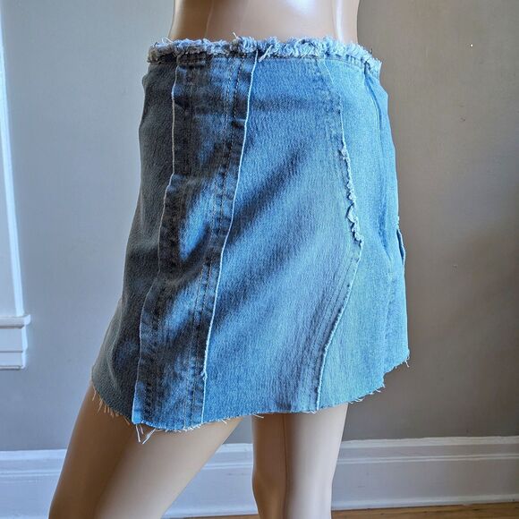 Vintage Y2K Lazer Jeans Micro Mini Skirt Denim Leather Lace Up Low Rise Size 3 - Picture 4 of 12